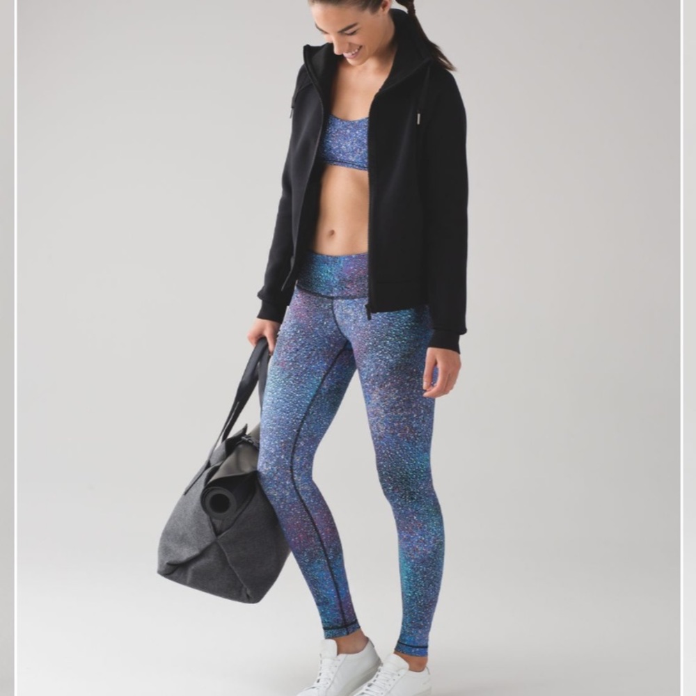 RARE Lululemon Wunder Under Pant III (Luxtreme)
Strive Multi Black size 4